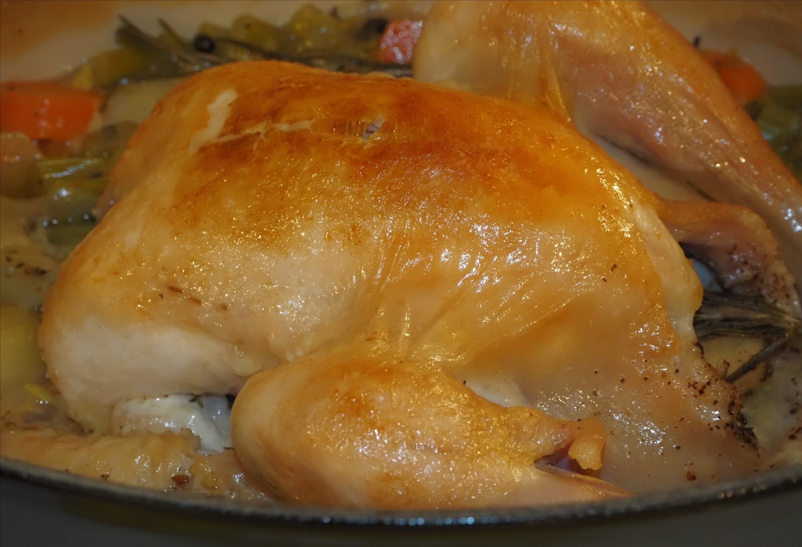 Bild von Brathähnchen im Topf